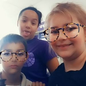 Meet your Posher, Loren